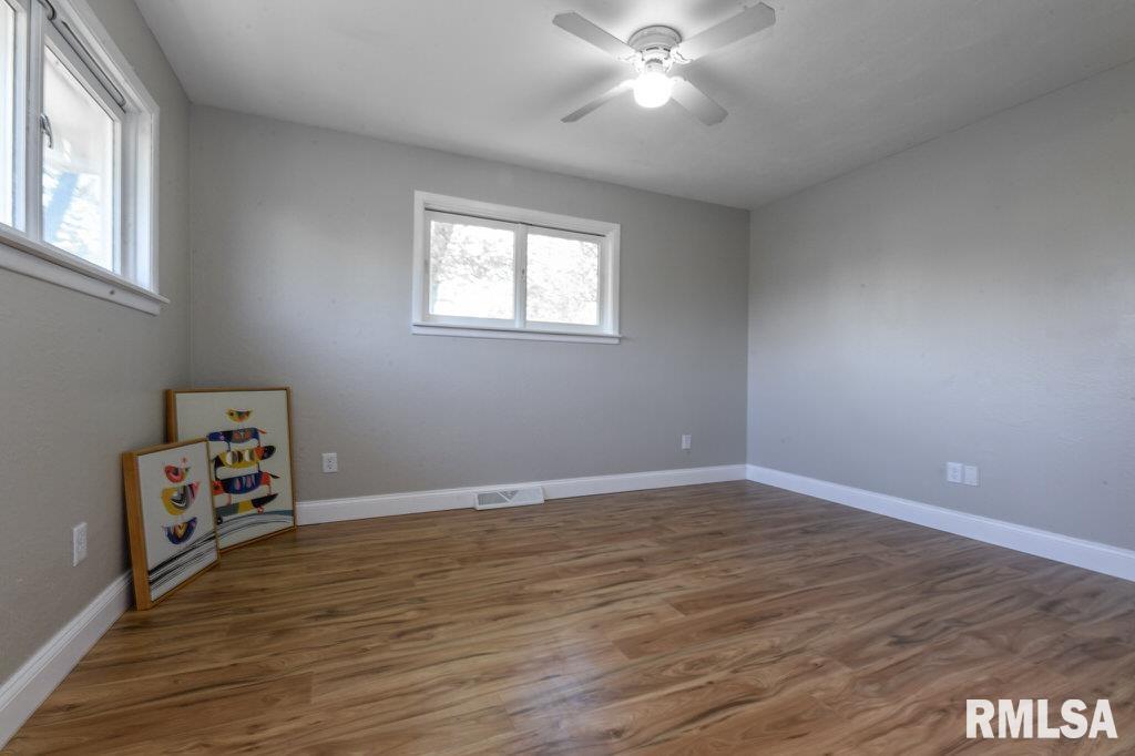 8810 S Coats Road, Glasford, Illinois image 22