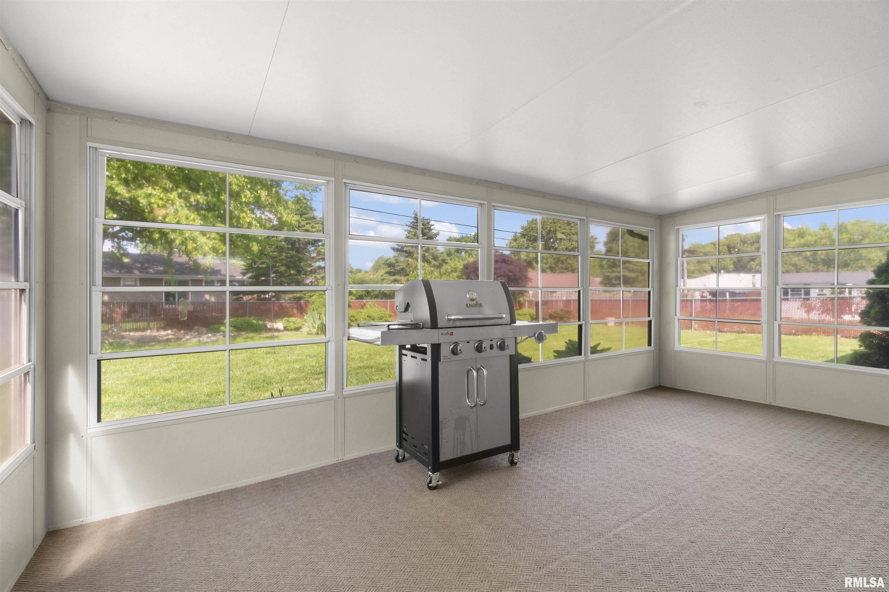 1015 S Mesa Drive, Peoria, Illinois image 36