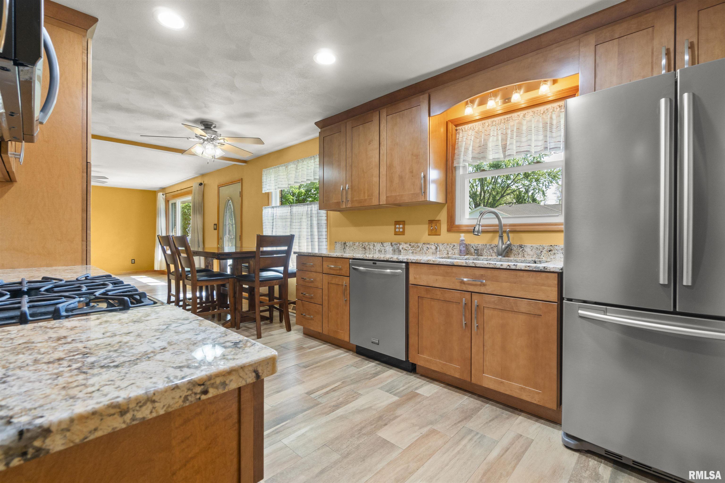 1015 S Mesa Drive, Peoria, Illinois image 10