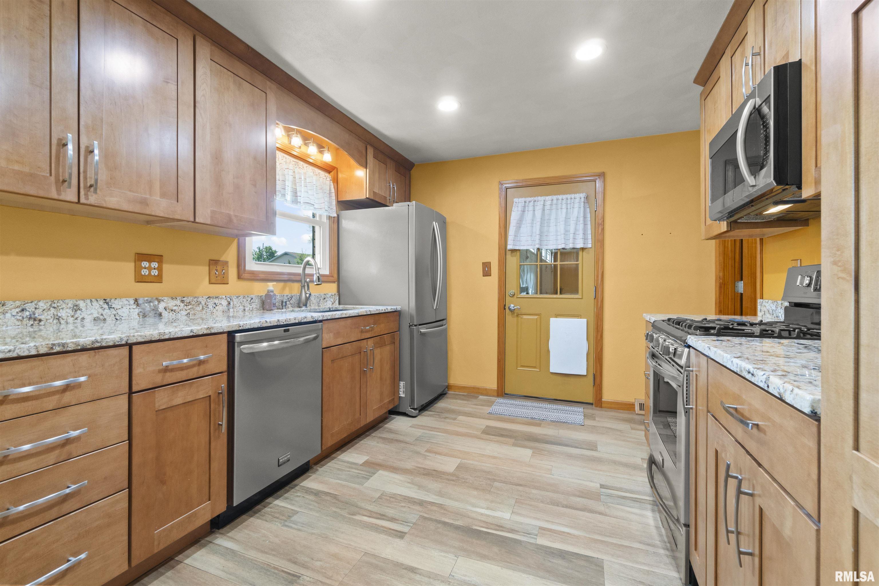 1015 S Mesa Drive, Peoria, Illinois image 8