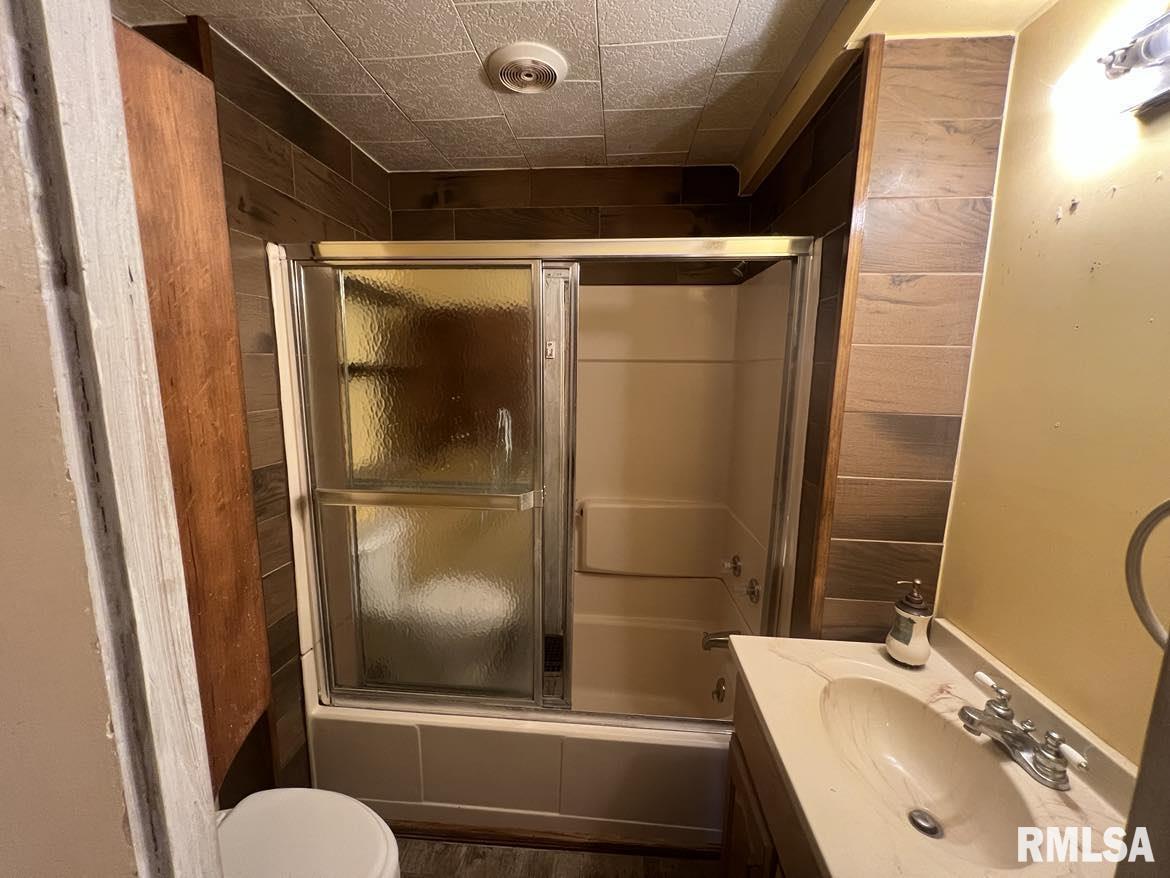 320 W Woodbury Street, Macomb, Illinois image 11