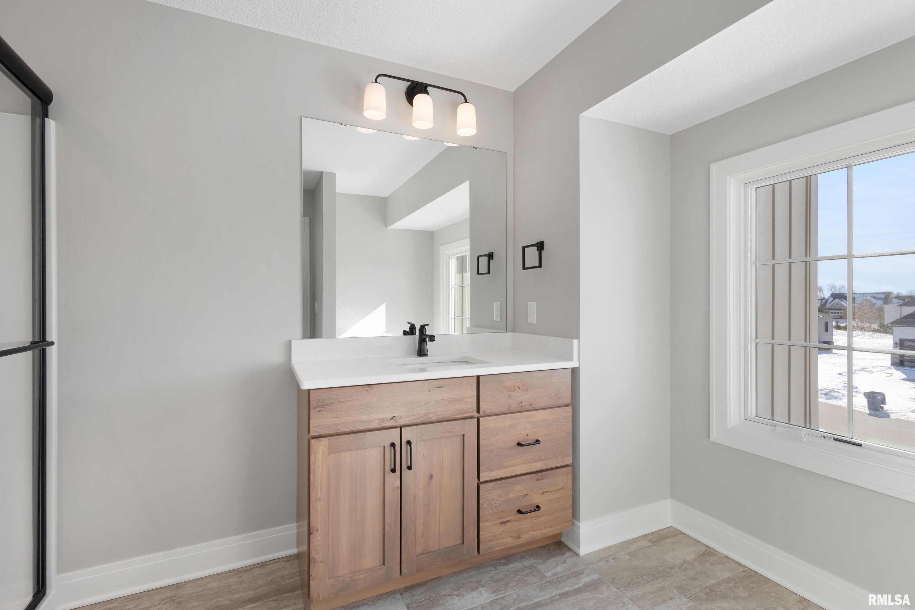 6830 Wilderness Pointe, Bettendorf, Iowa image 39