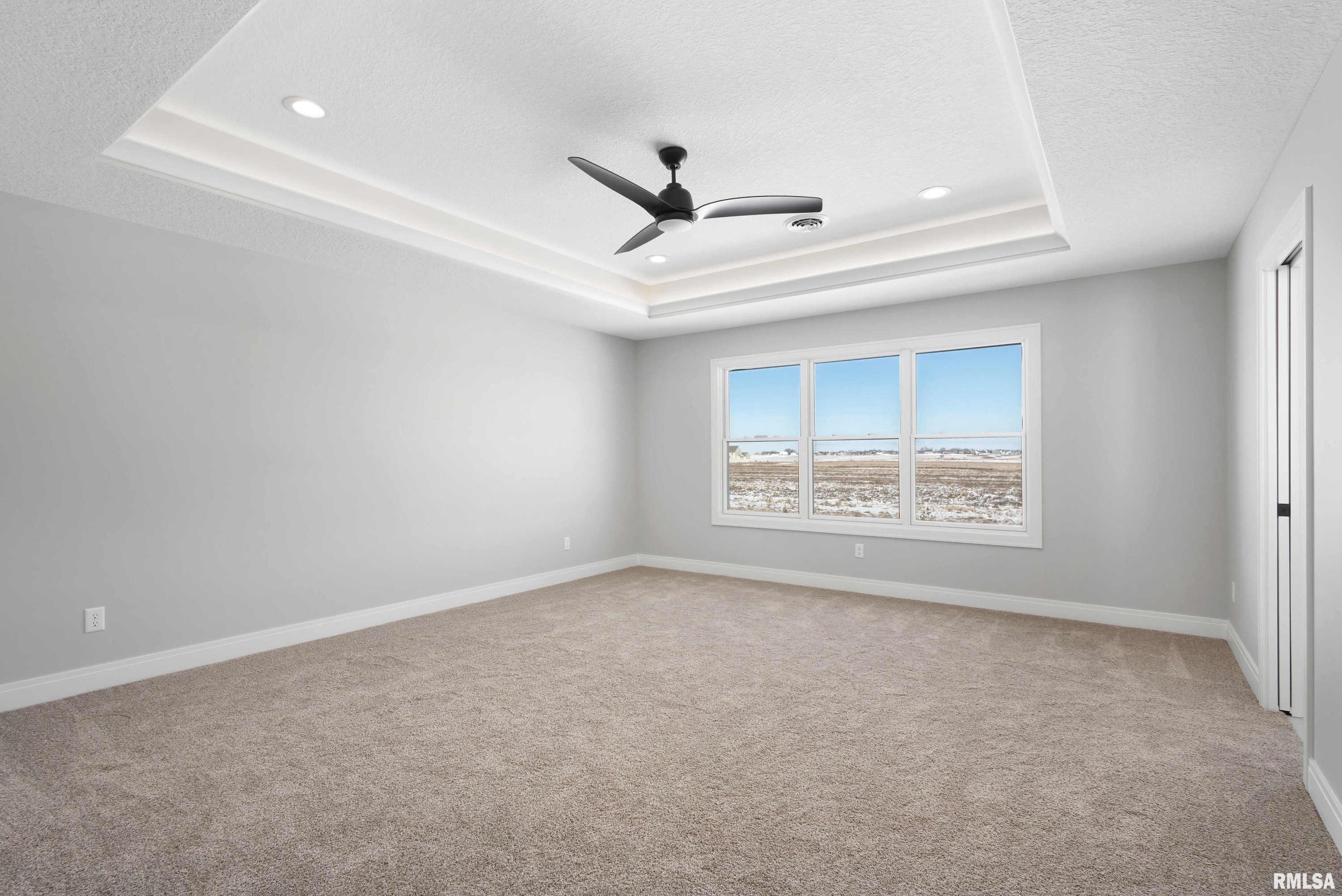 6830 Wilderness Pointe, Bettendorf, Iowa image 31
