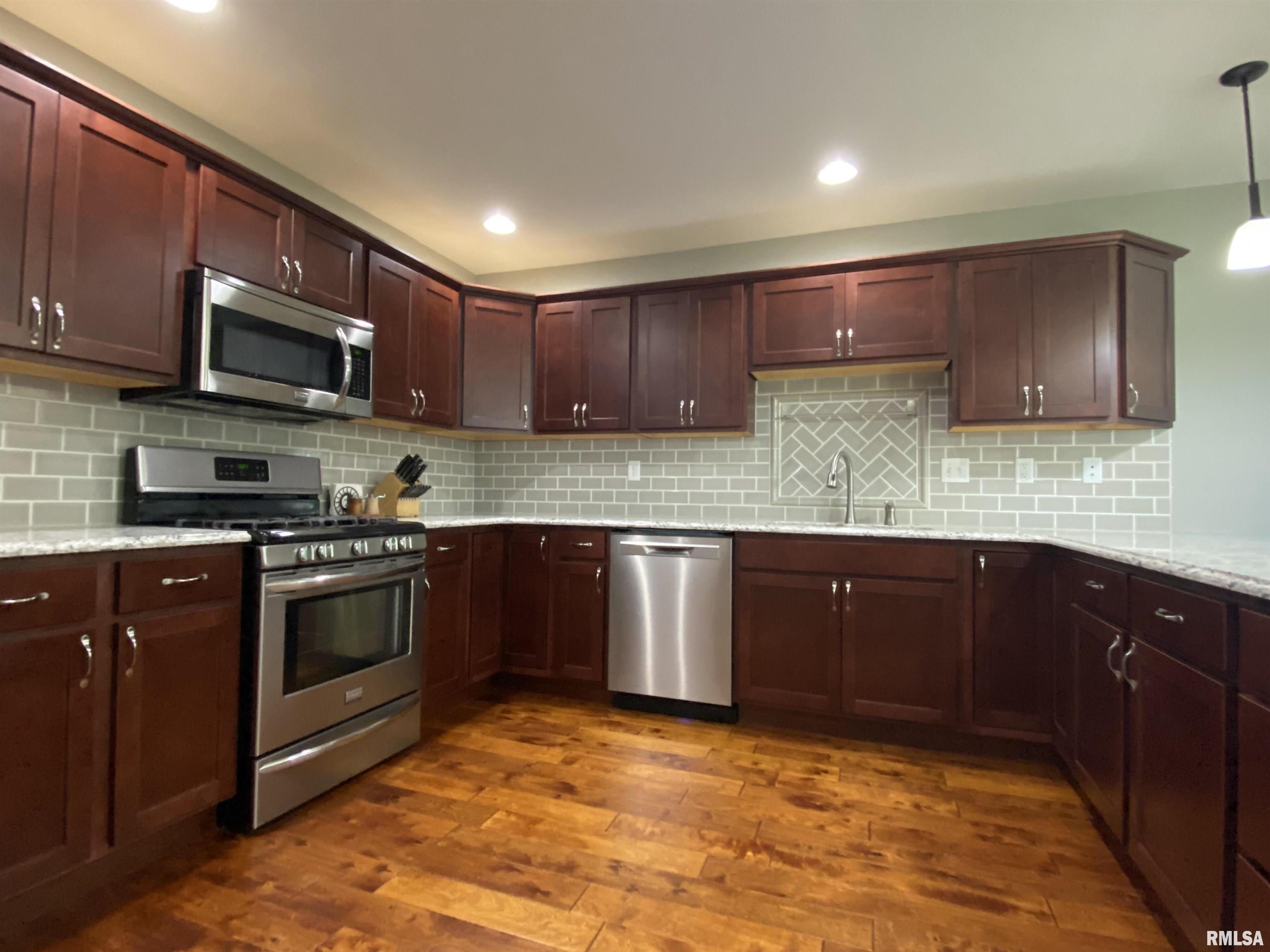 1620 Ptarmigan Drive, Chatham, Illinois image 16