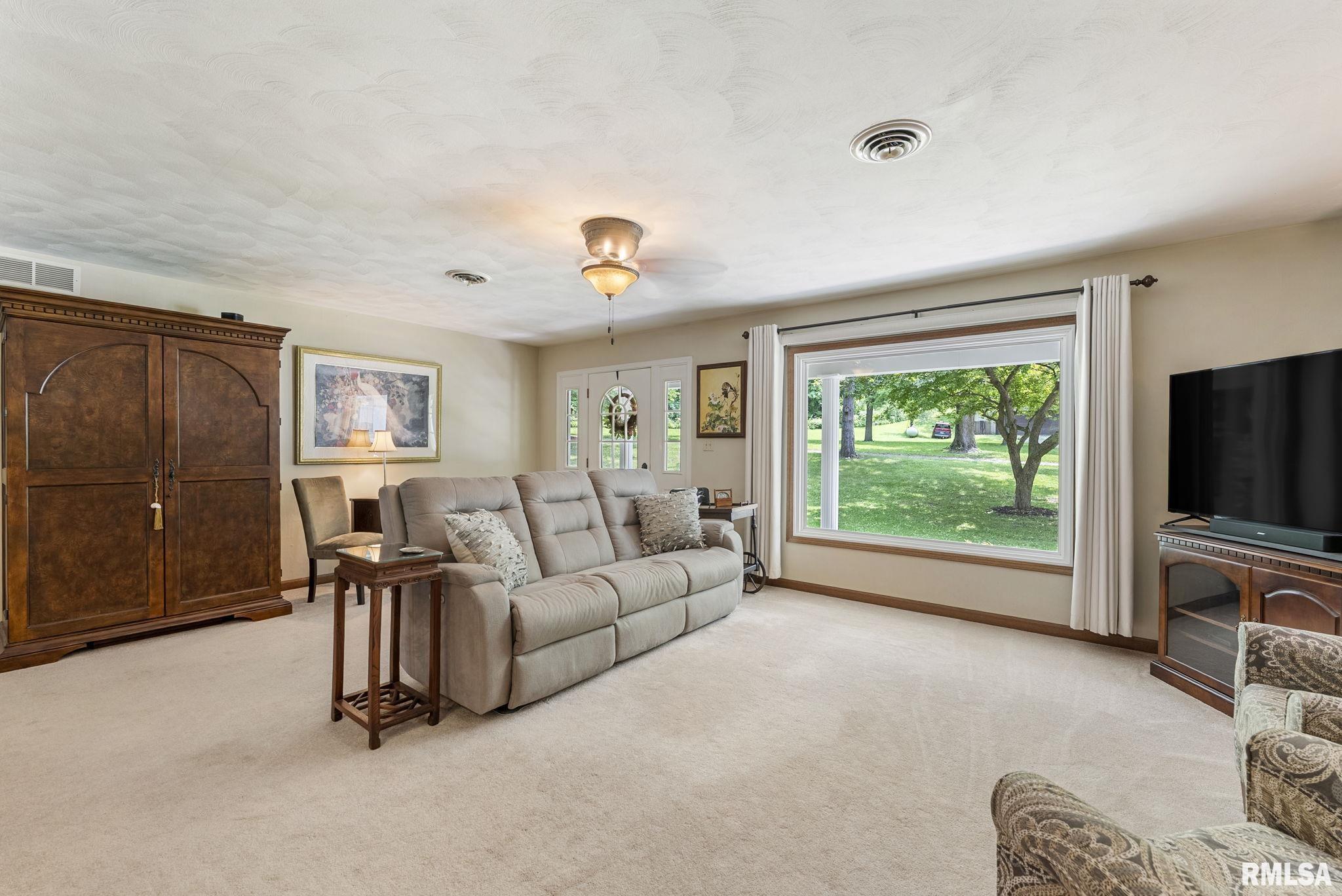 11 Shady Lane, Geneseo, Illinois image 6