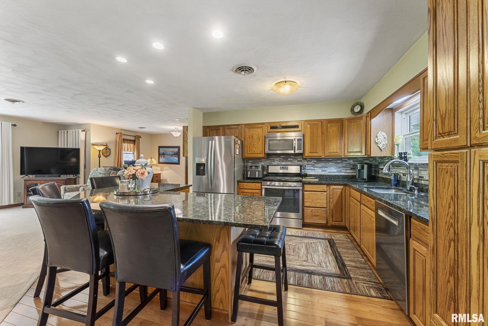 11 Shady Lane, Geneseo, Illinois image 9