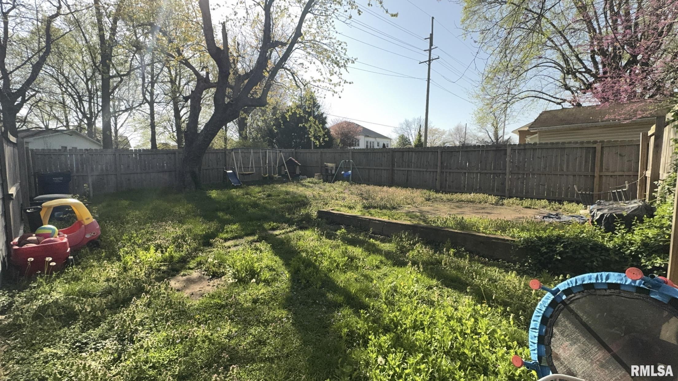 802 W Lindell Street, West Frankfort, Illinois image 7