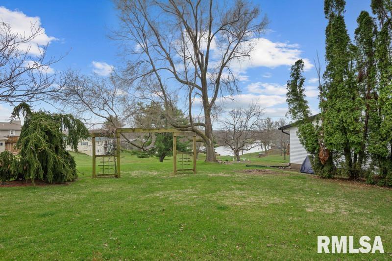 634 Suncrest Drive, Sherrard, Illinois image 20