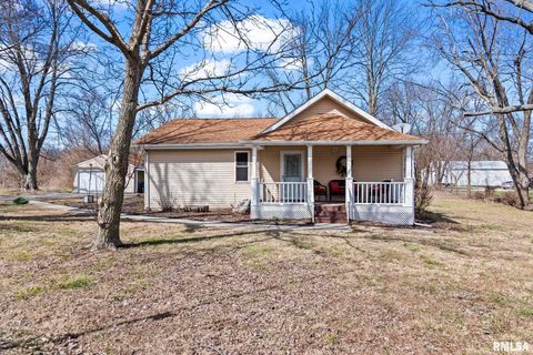 Homes For Sale - 3765 Pet Cemetery Road<br/> Sangamon County, Springfield, IL 62707