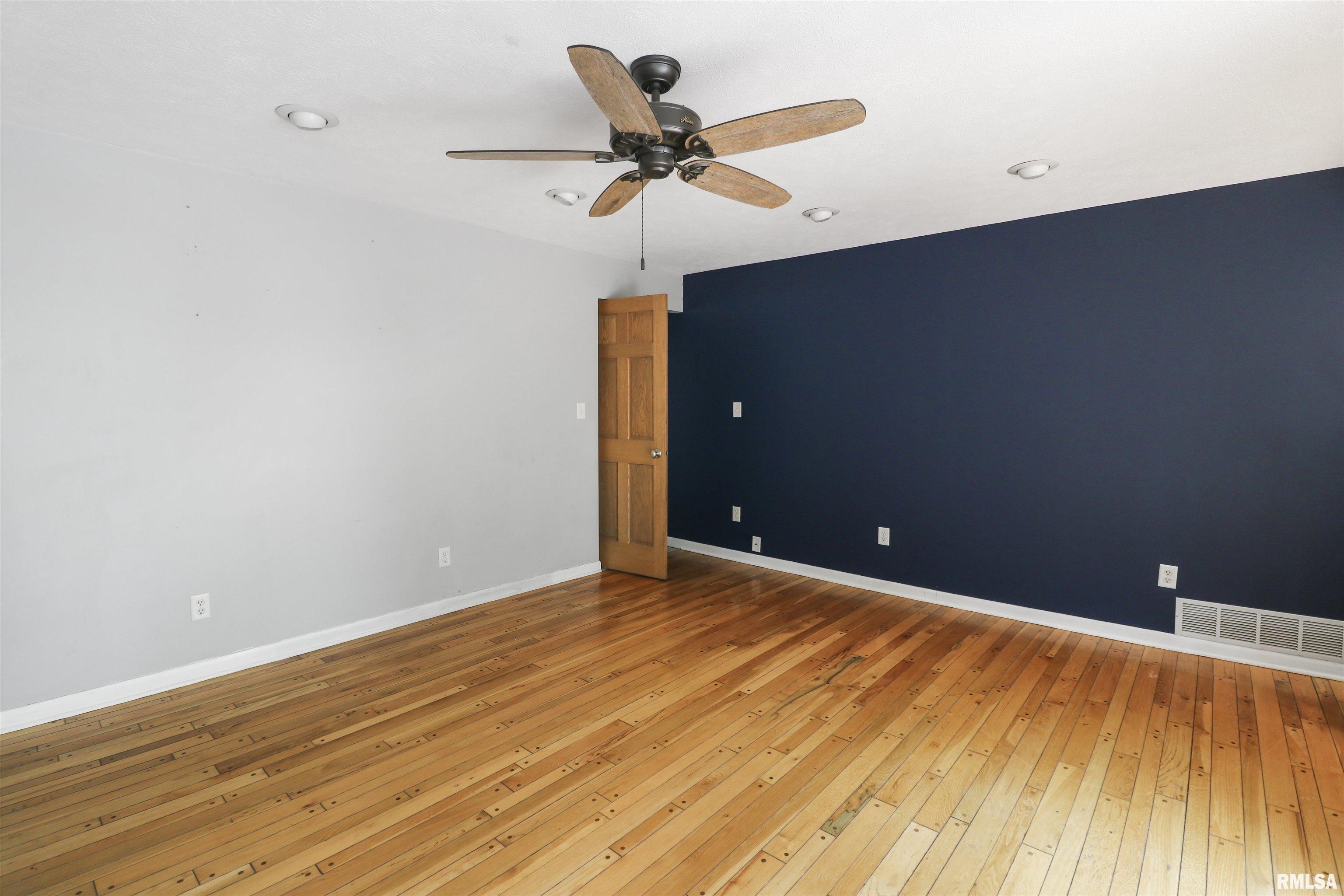 18510 N Deer Creek Lane, Edelstein, Illinois image 11