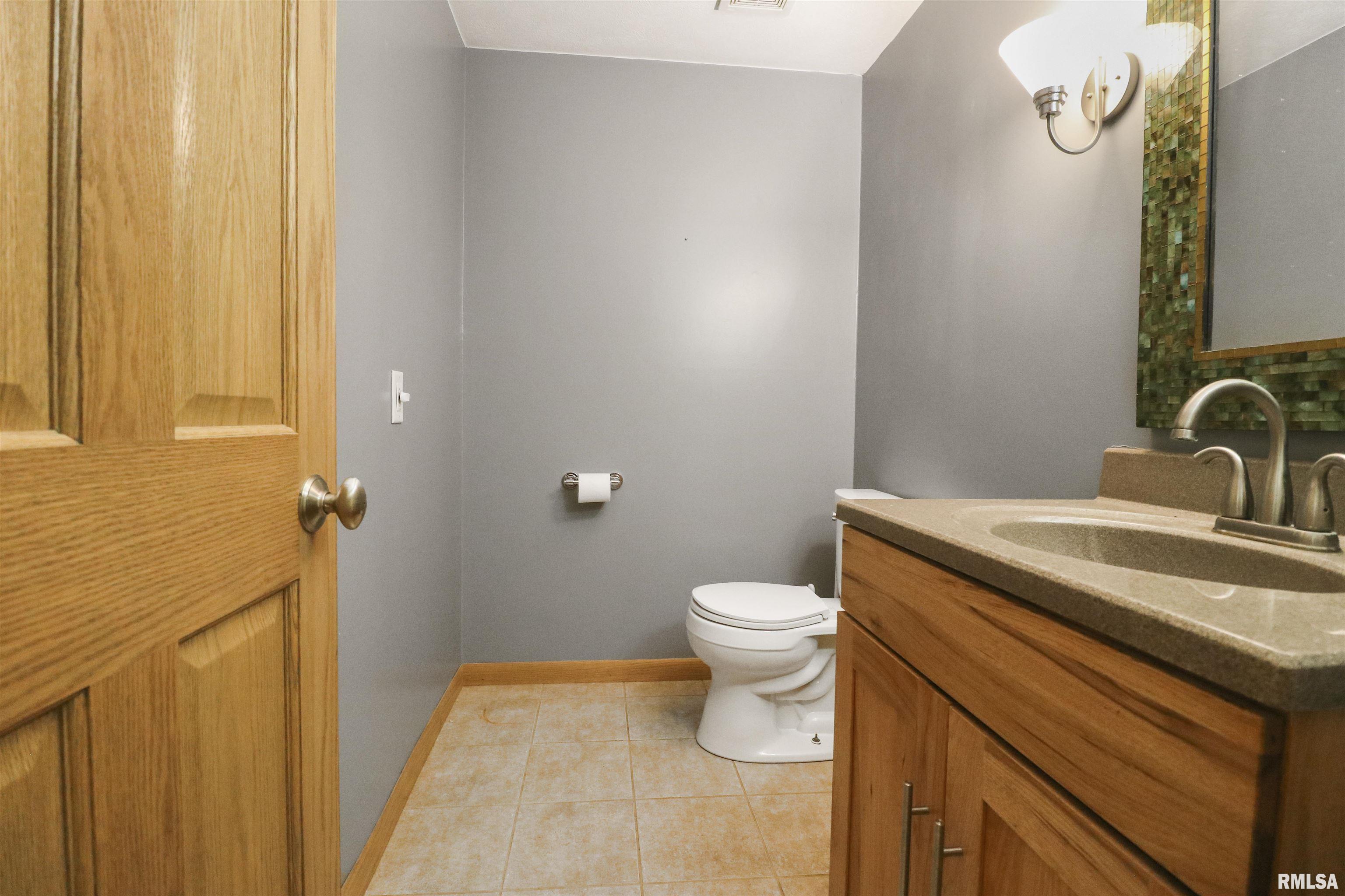 18510 N Deer Creek Lane, Edelstein, Illinois image 12