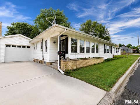 Homes For Sale - 1219 S 18th Street<br/> Tazewell County, Pekin, IL 61554
