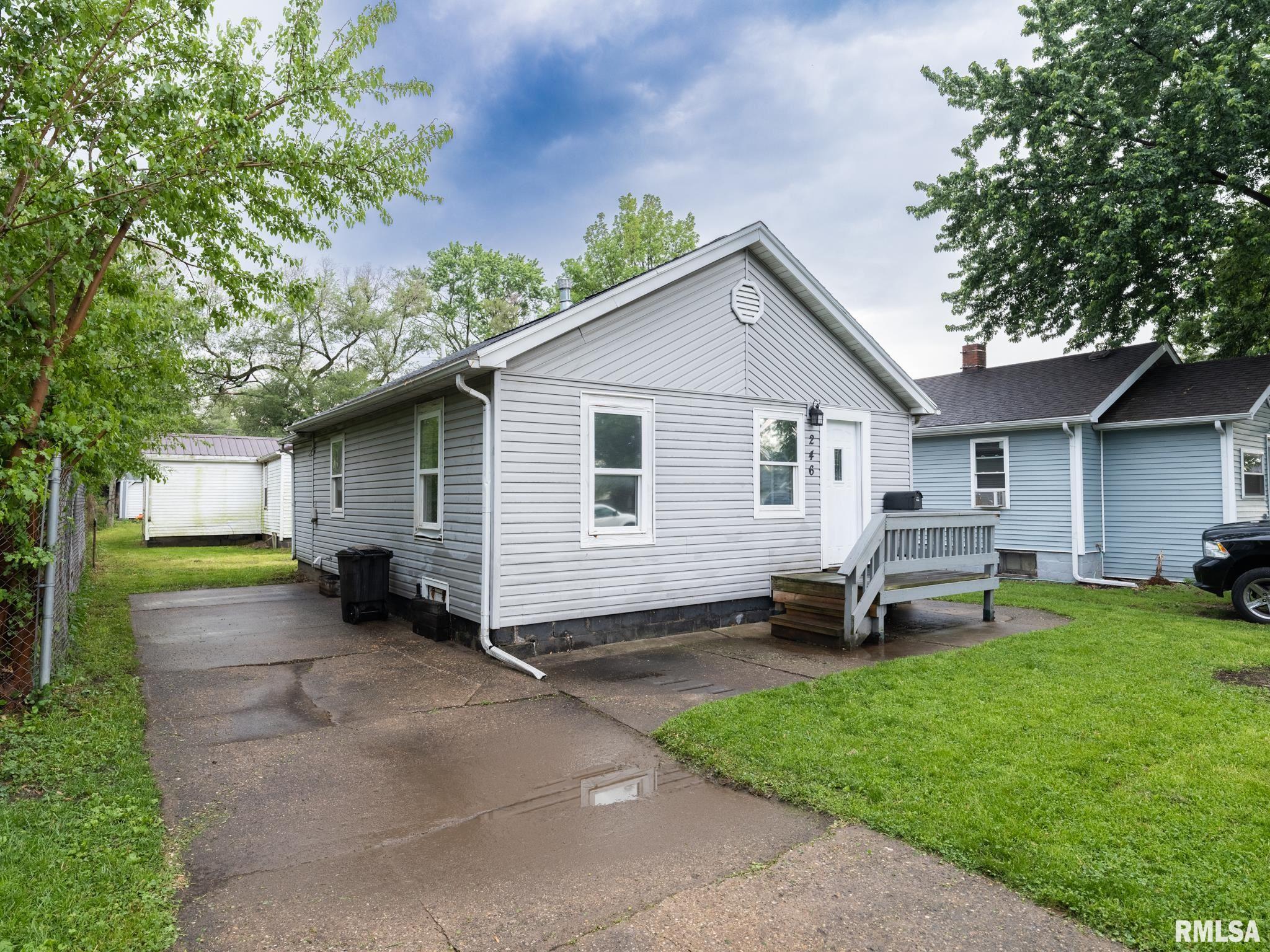 246 & 246 1/2 Herget Street, Pekin, Illinois image 35