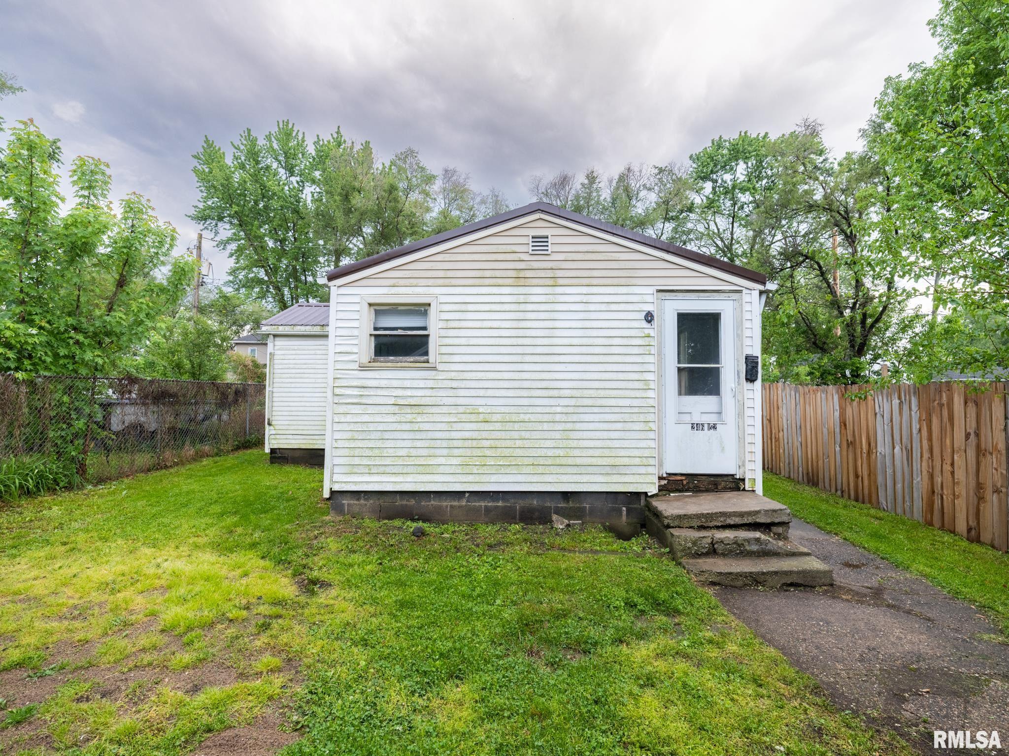 246 & 246 1/2 Herget Street, Pekin, Illinois image 39