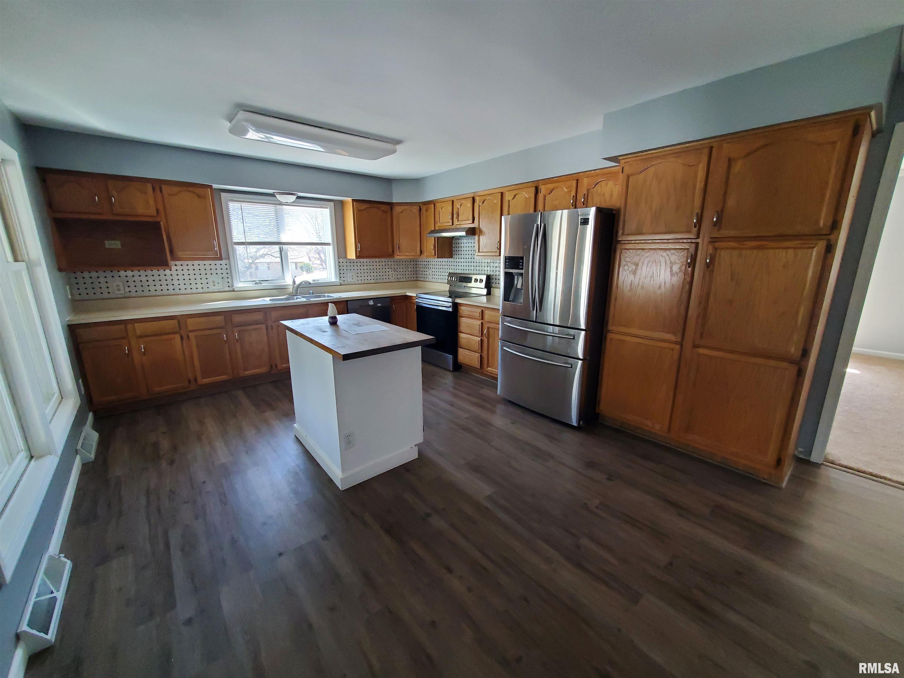 3115 Winchester Circle, Galesburg, Illinois image 13