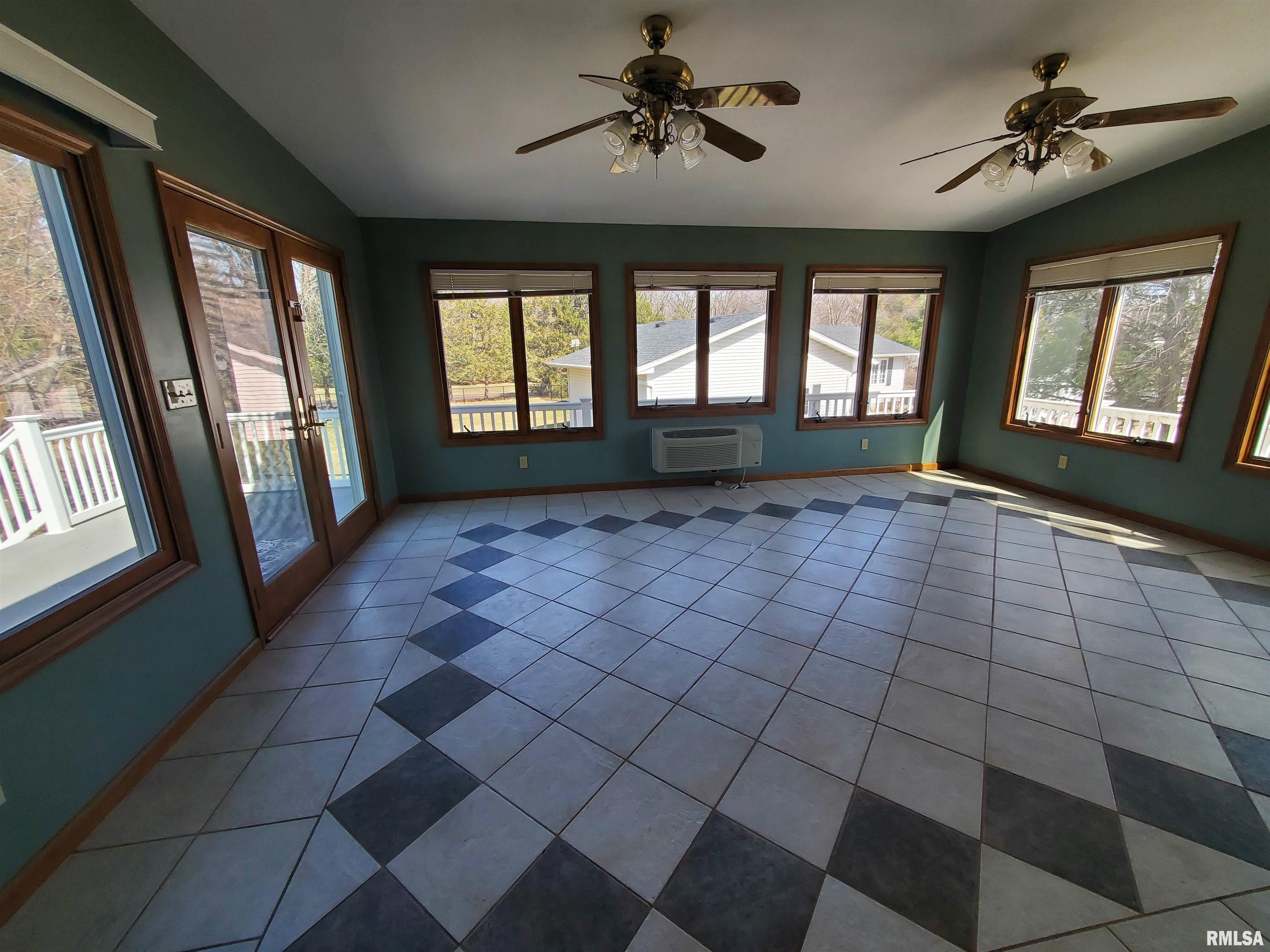 3115 Winchester Circle, Galesburg, Illinois image 15