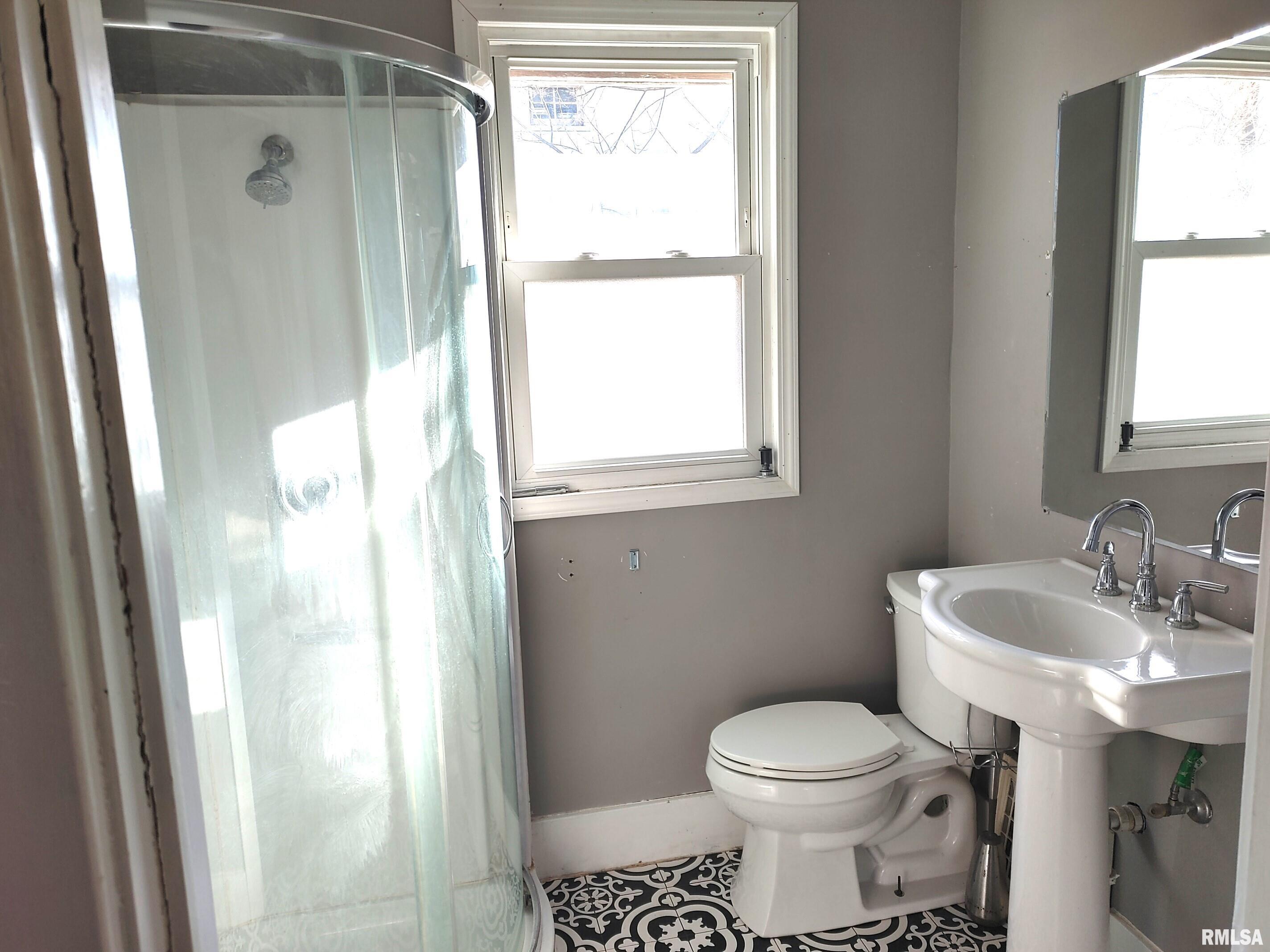 421 Shadoway Drive, East Peoria, Illinois image 10