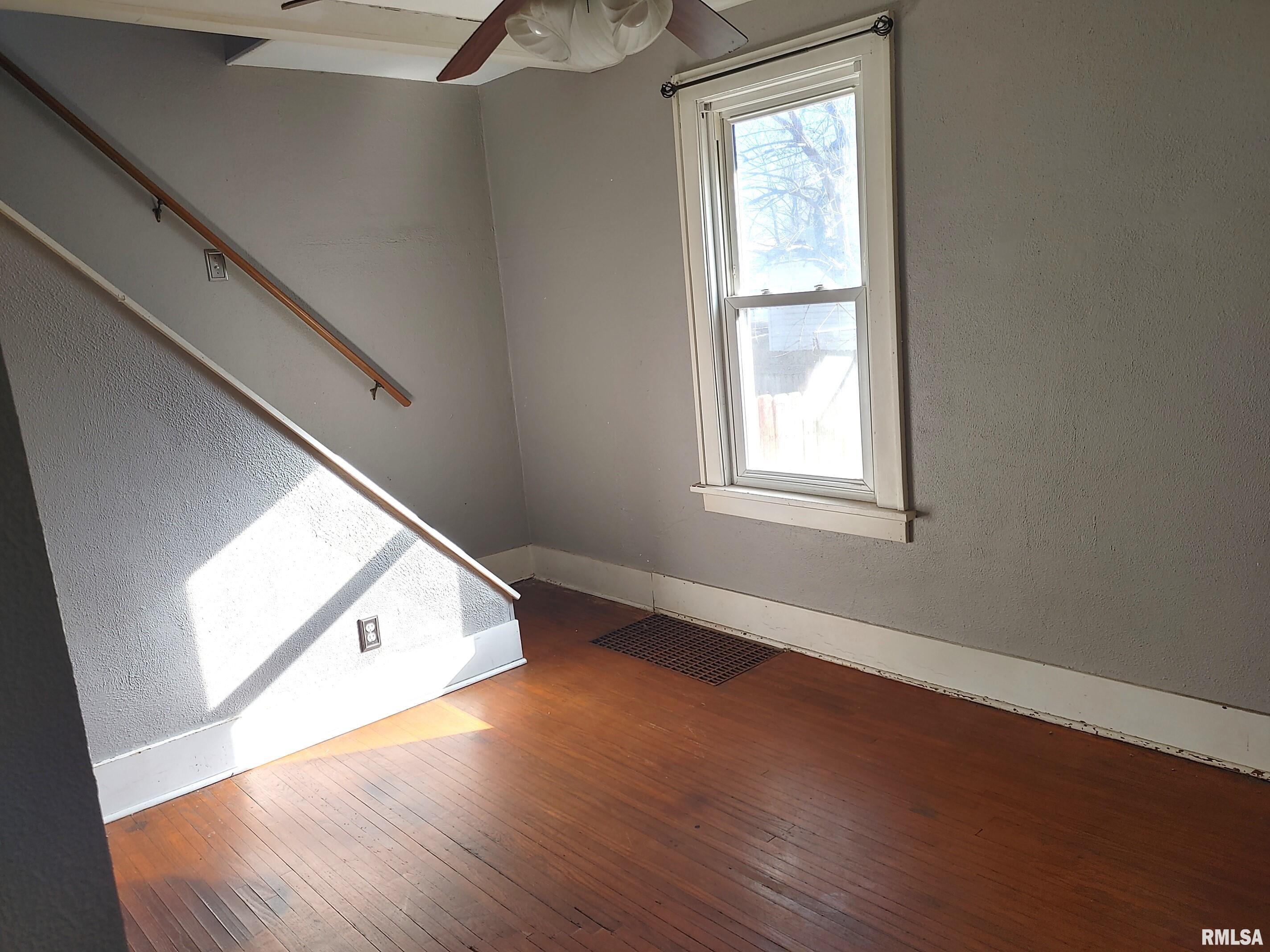 421 Shadoway Drive, East Peoria, Illinois image 11