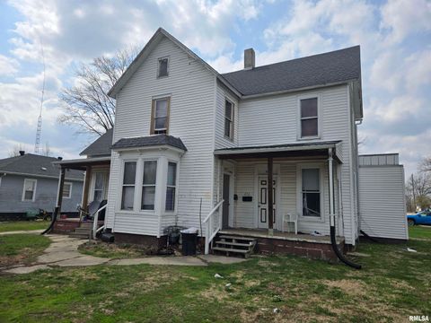 Homes For Sale - 270 N Avenue C Street<br/> Fulton County, Canton, IL 61520