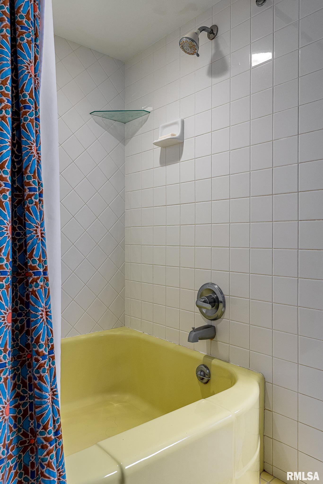 44 Woodley Road, Rock Island, Illinois image 17