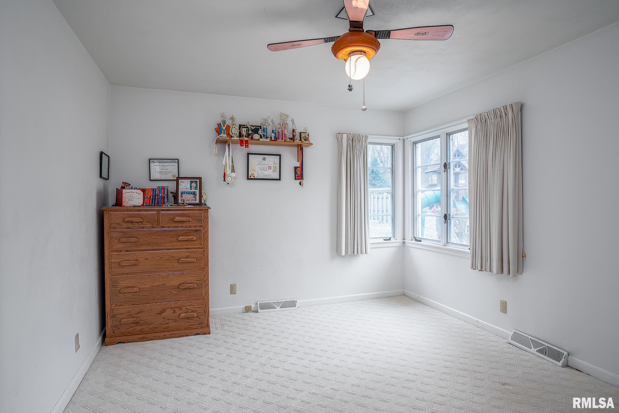 44 Woodley Road, Rock Island, Illinois image 19