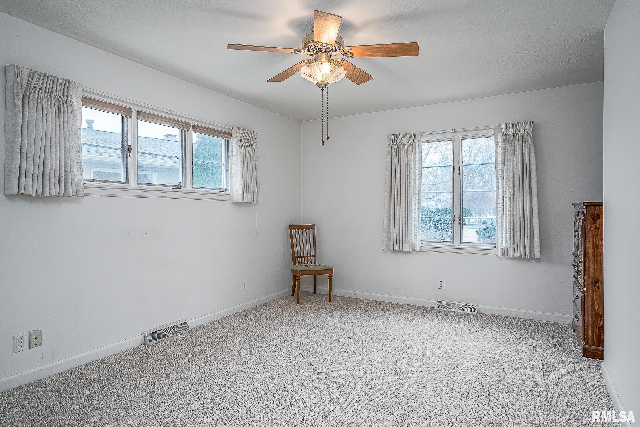 44 Woodley Road, Rock Island, Illinois image 20