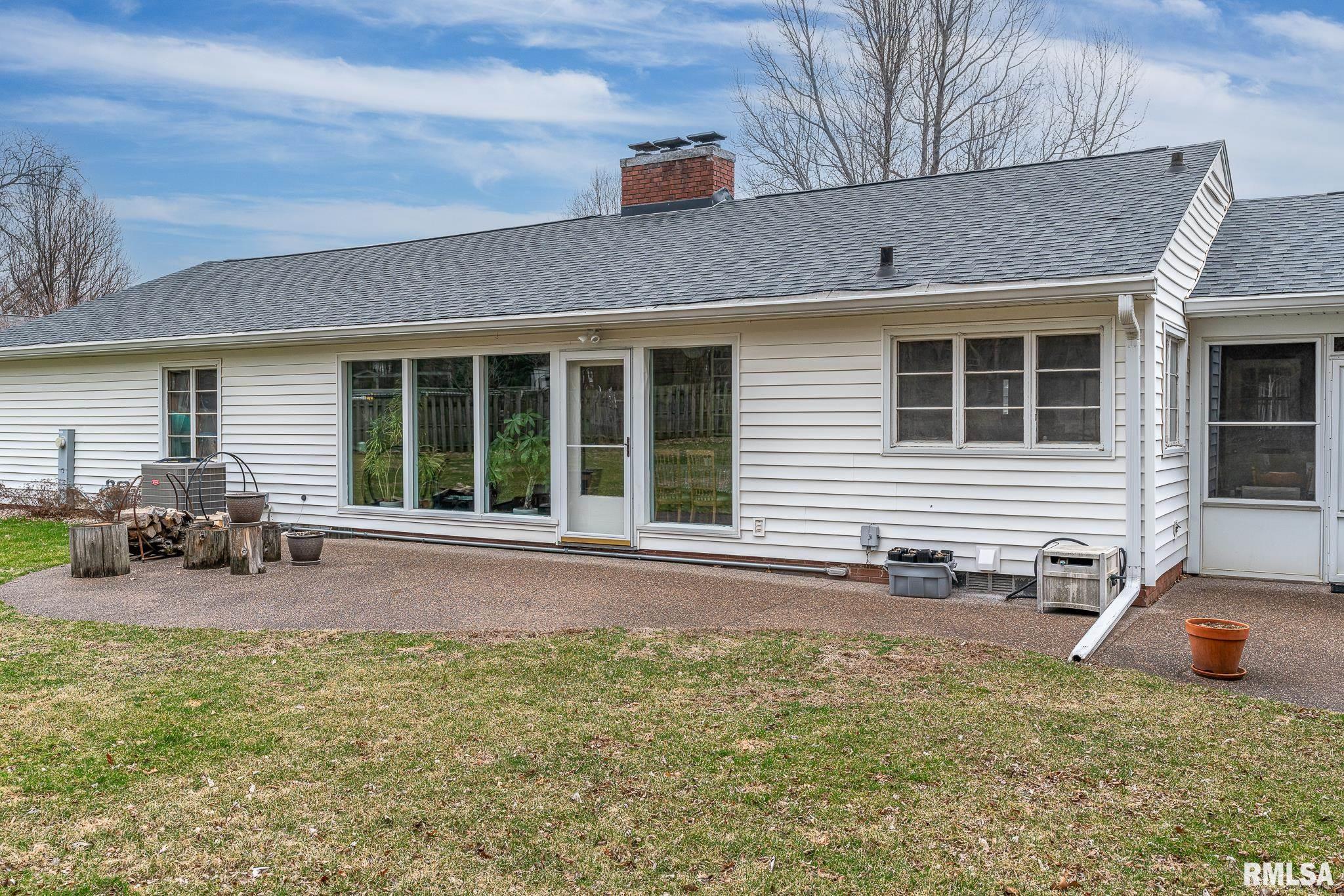 44 Woodley Road, Rock Island, Illinois image 25