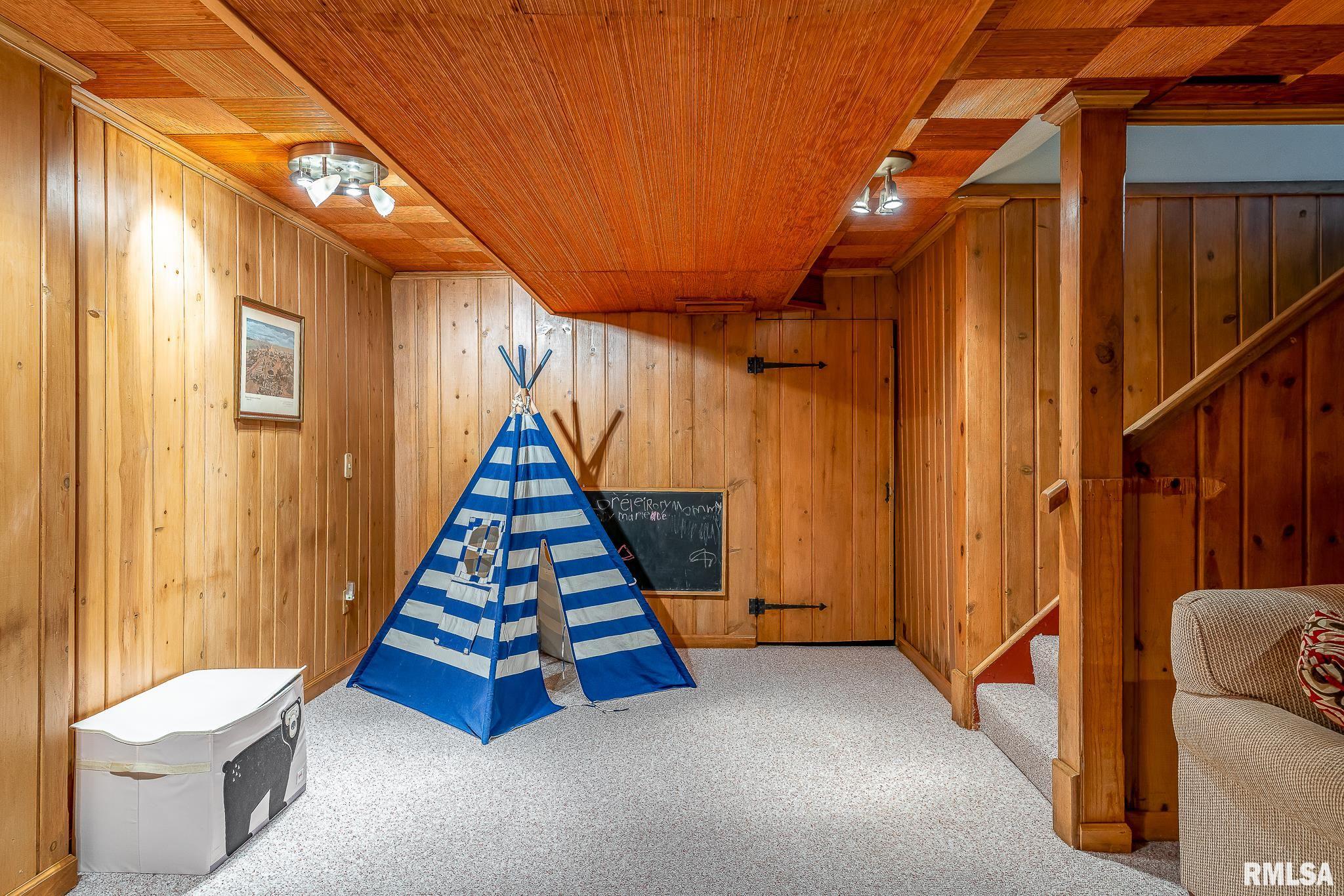 44 Woodley Road, Rock Island, Illinois image 23