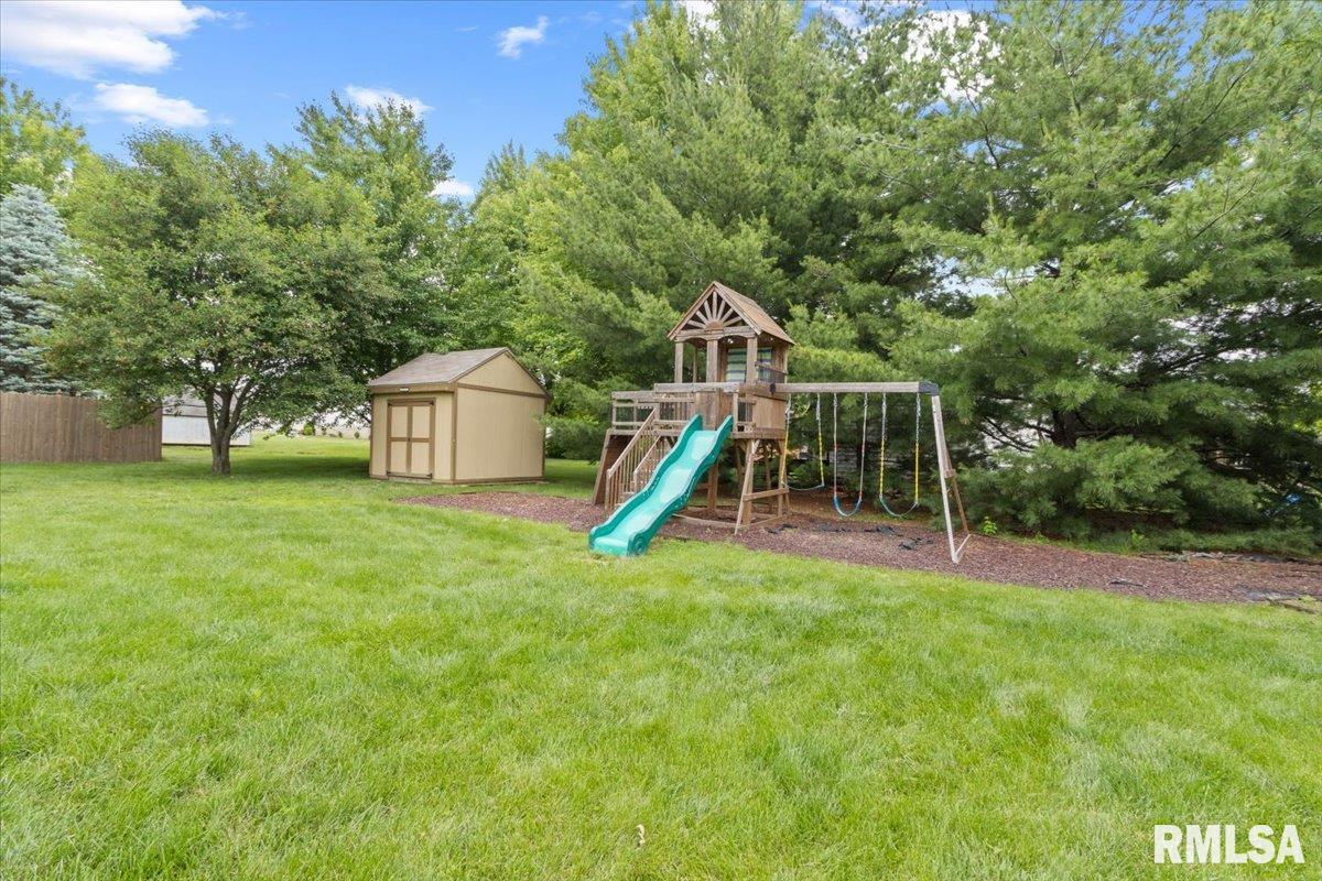611 Bittersweet Avenue, Germantown Hills, Illinois image 42