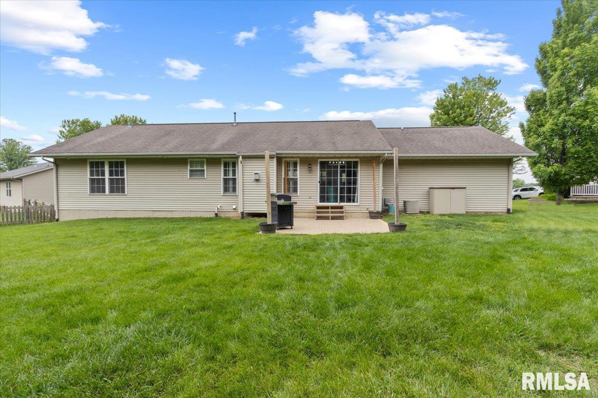 611 Bittersweet Avenue, Germantown Hills, Illinois image 44