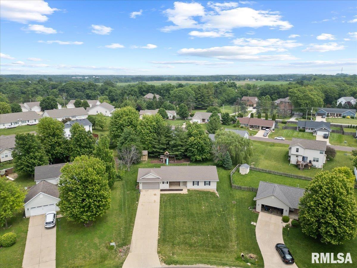 611 Bittersweet Avenue, Germantown Hills, Illinois image 48