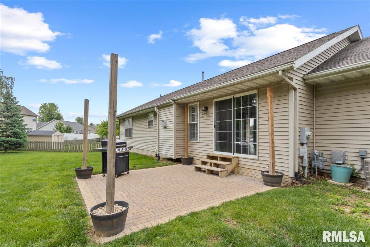 611 Bittersweet Avenue, Germantown Hills, Illinois image 43