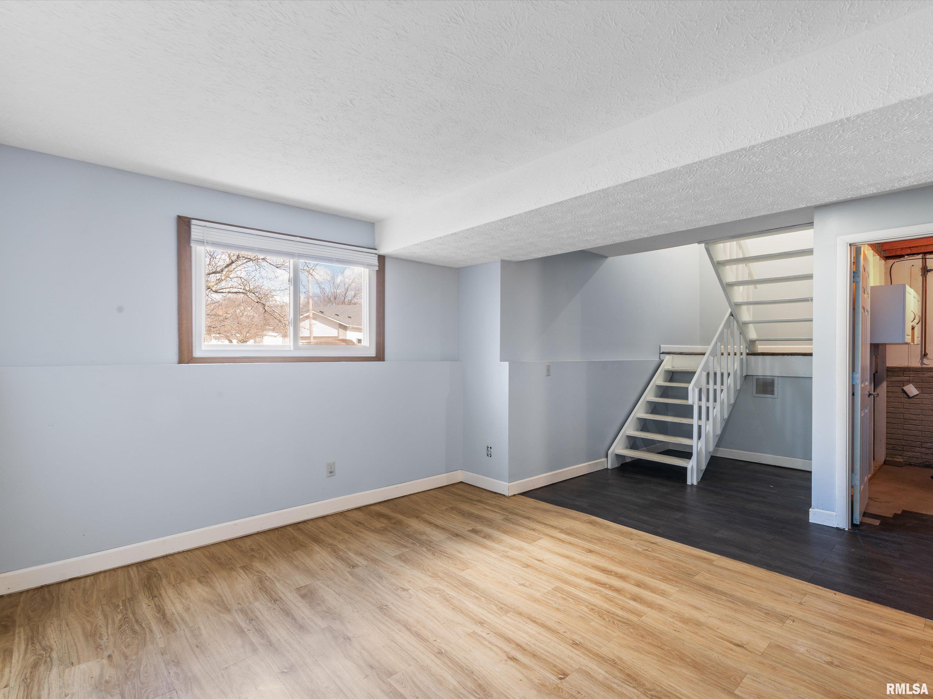 3320 N Willow Court, Bettendorf, Iowa image 31