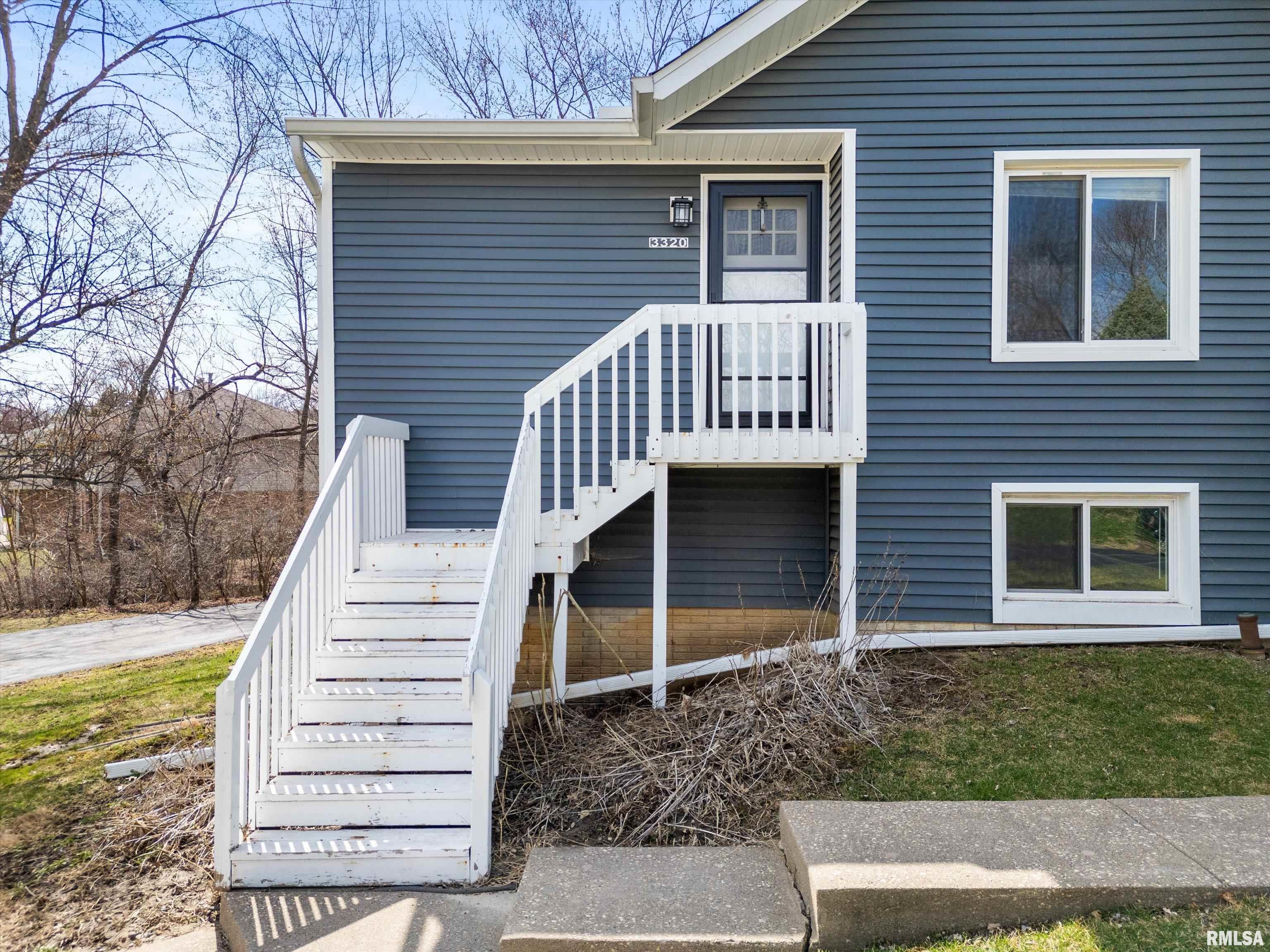 3320 N Willow Court, Bettendorf, Iowa image 1