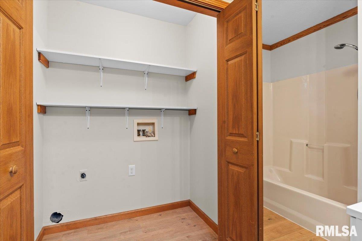 518 E Dean Street, Virden, Illinois image 15