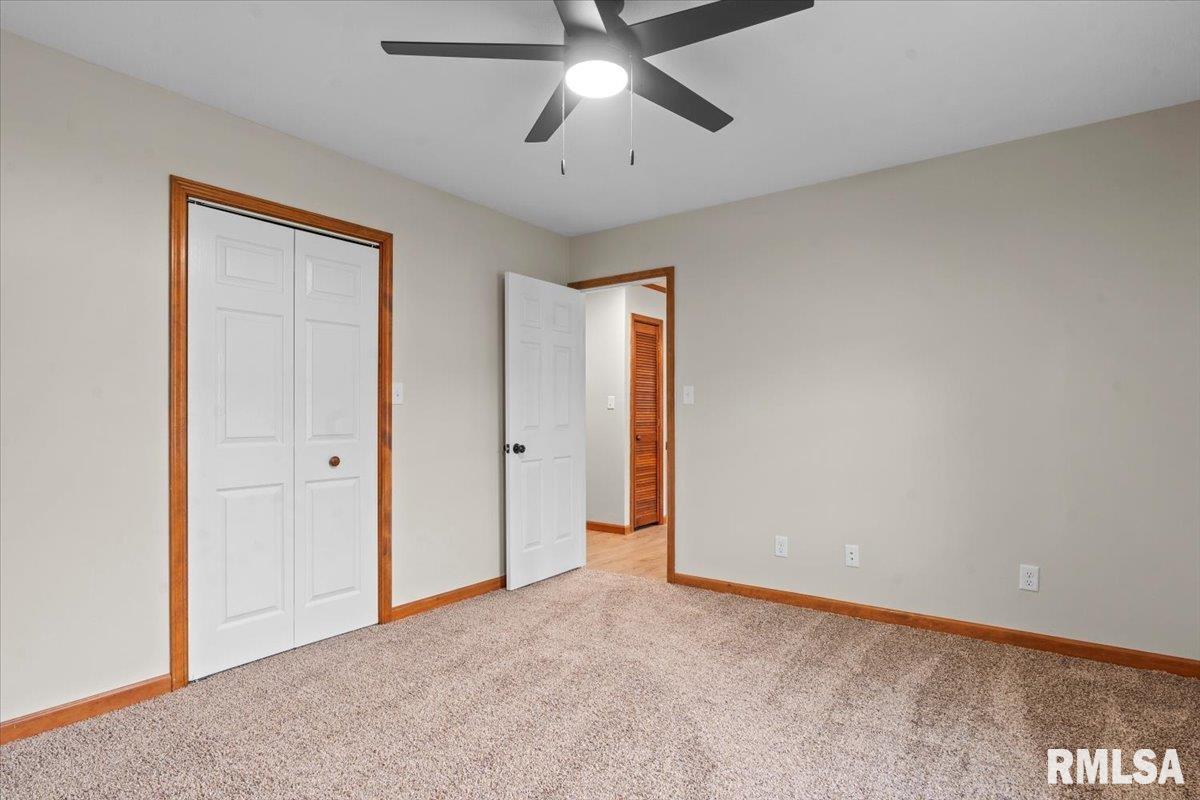 518 E Dean Street, Virden, Illinois image 19