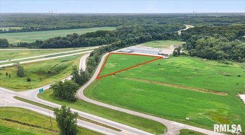 Vacant Land For Sale - 2676 Overpass Road<br/> Riverton, IL 62561