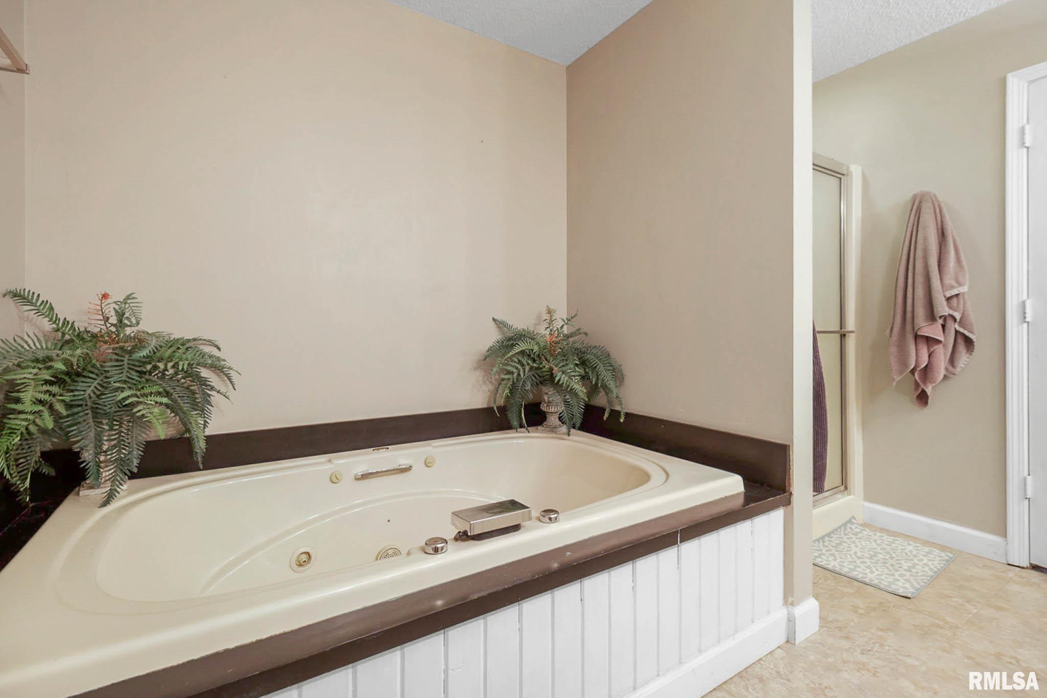 1816 Calico Road, Marion, Illinois image 19