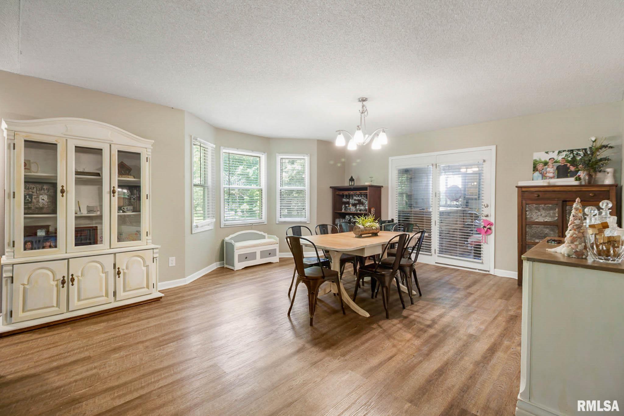 1816 Calico Road, Marion, Illinois image 8