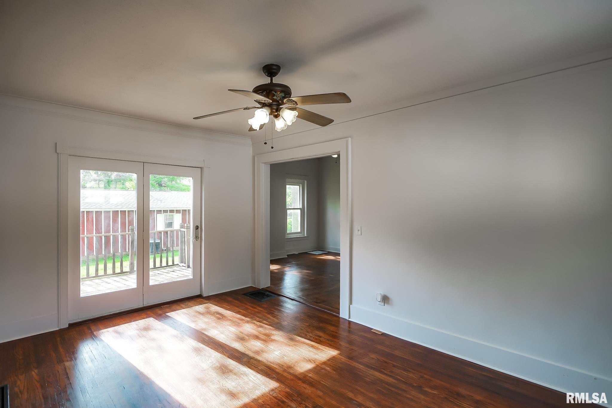 608 E 7th Street, Delavan, Illinois image 15