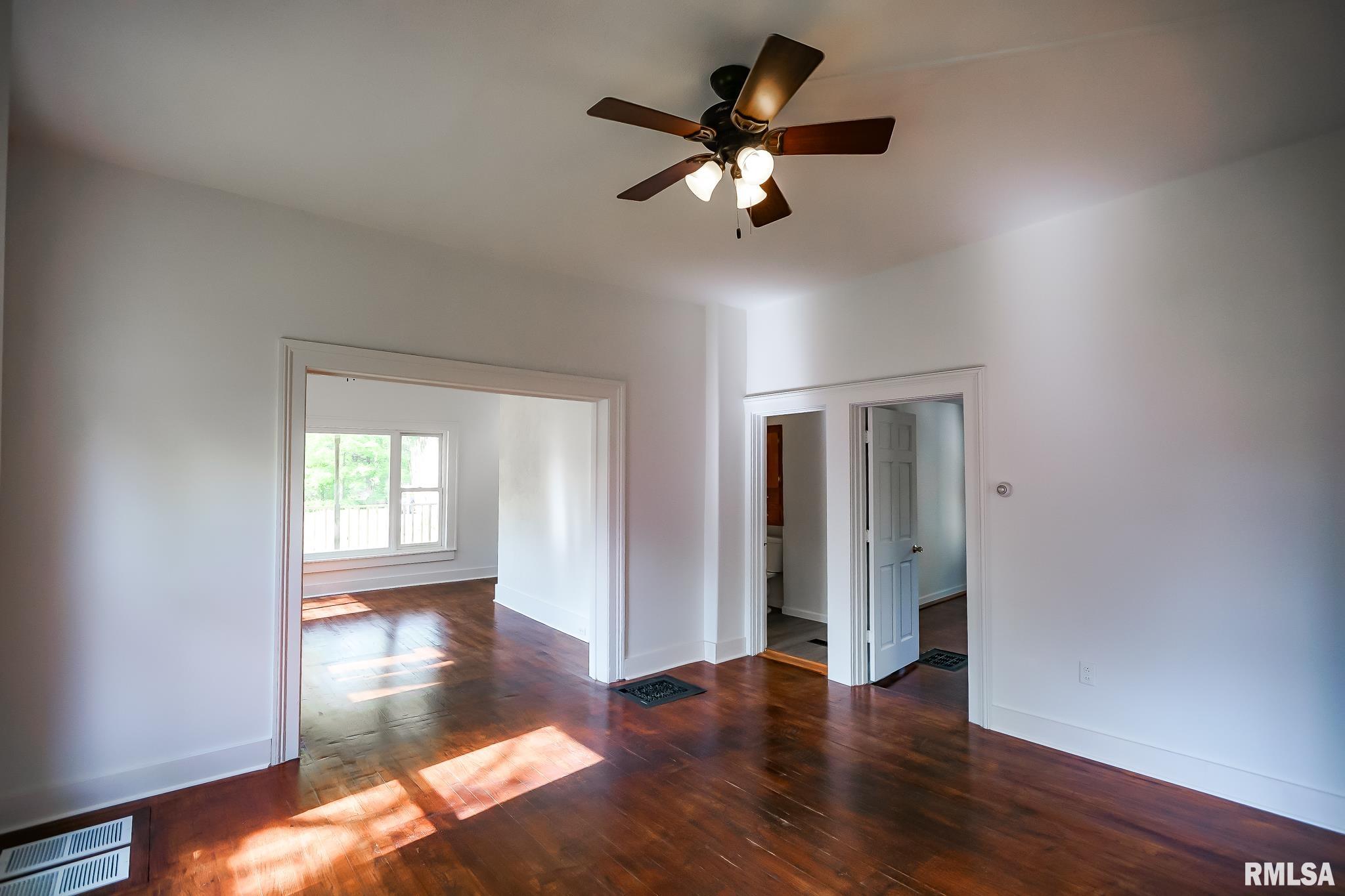 608 E 7th Street, Delavan, Illinois image 12
