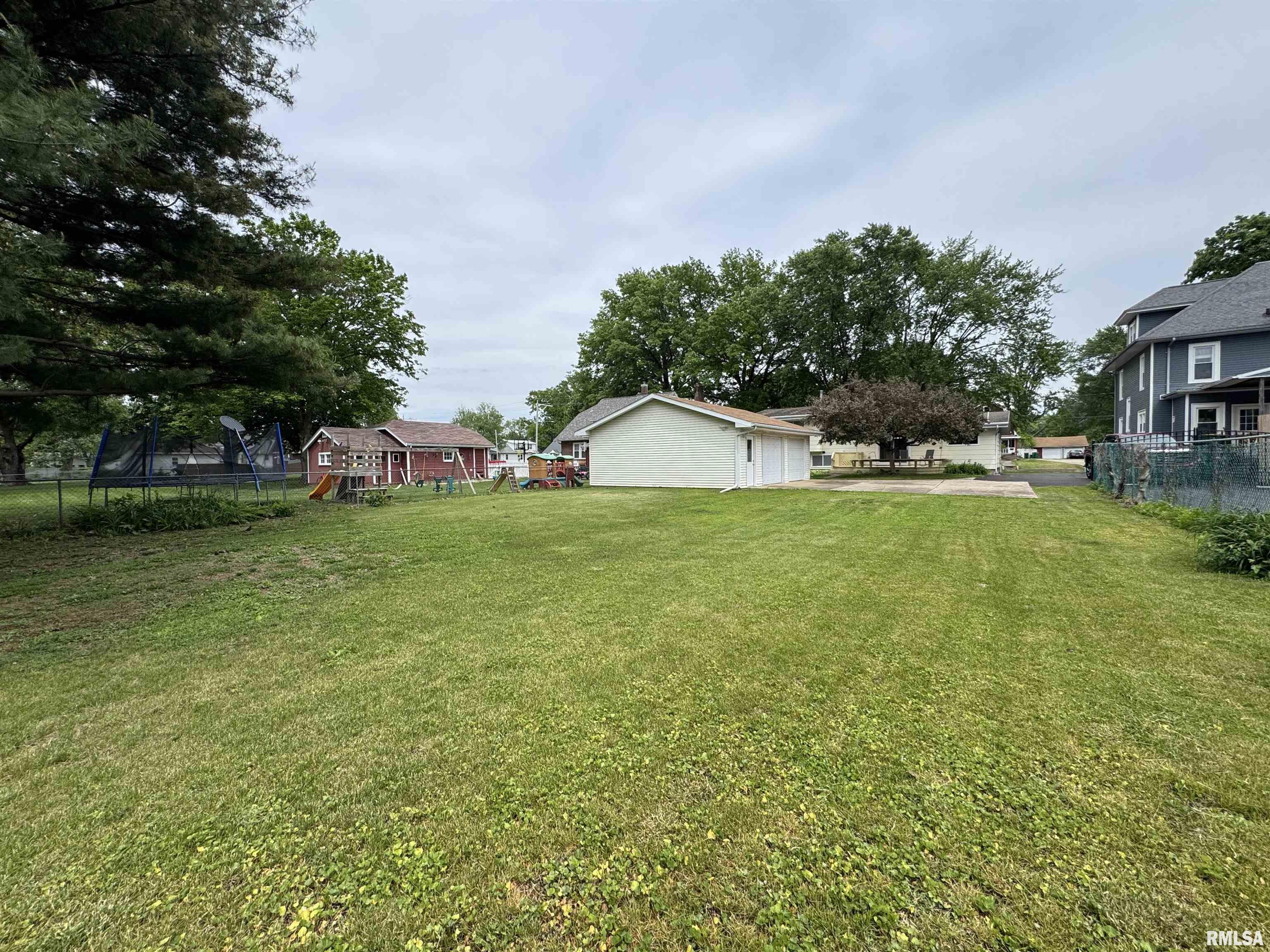 1628 N Seminary Street, Galesburg, Illinois image 8
