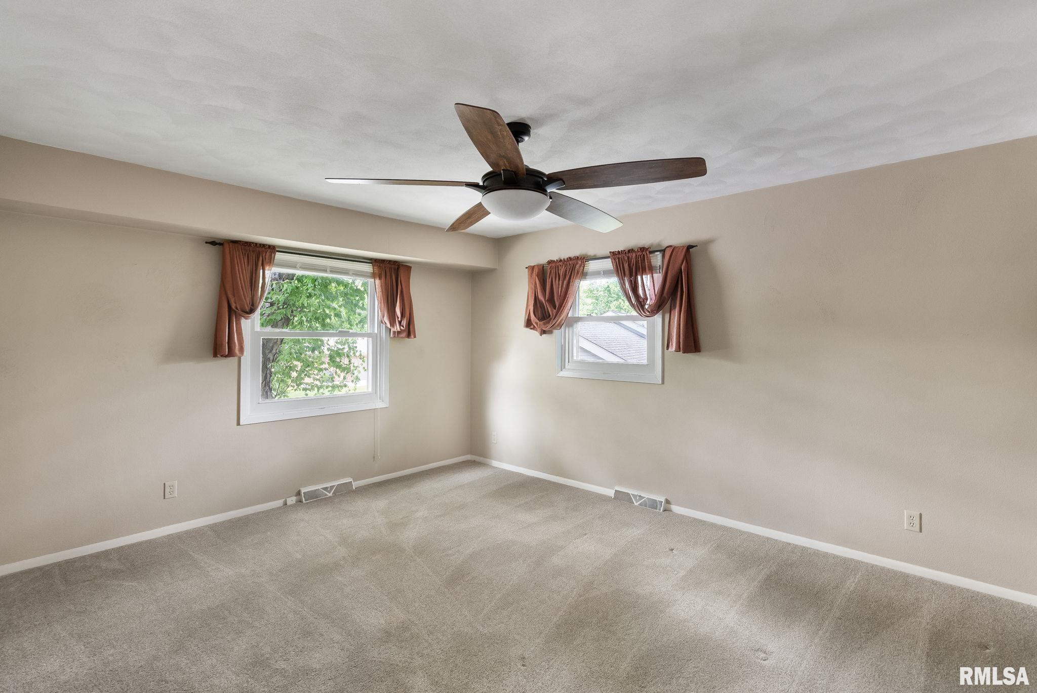 2906 27th Avenue A, Moline, Illinois image 25
