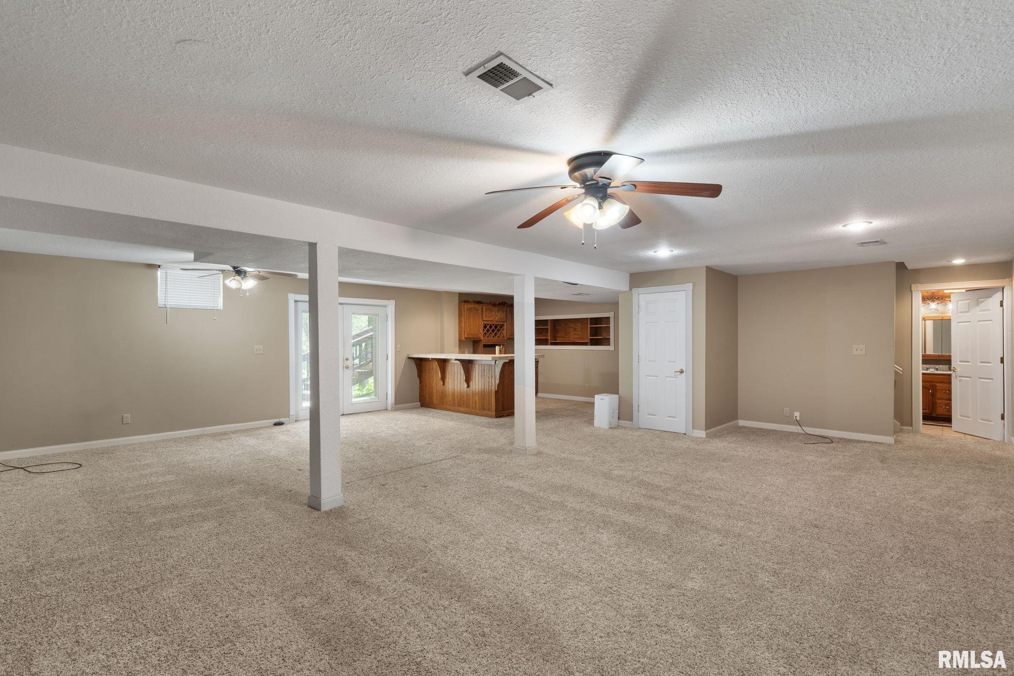 2906 27th Avenue A, Moline, Illinois image 29