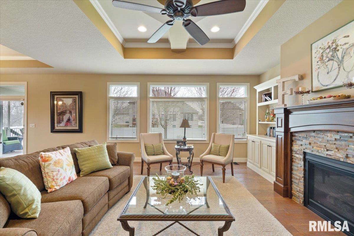4954 Brookview Court, Bettendorf, Iowa image 18