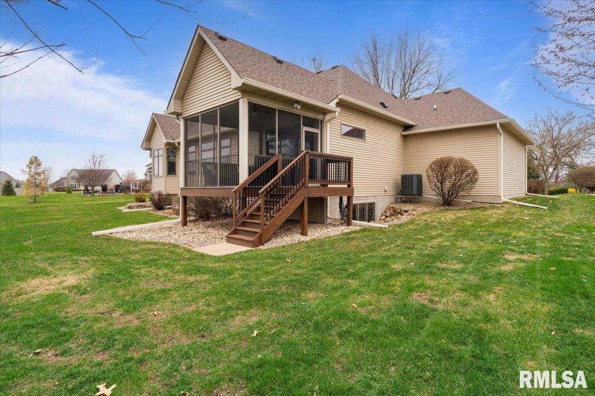 4954 Brookview Court, Bettendorf, Iowa image 12