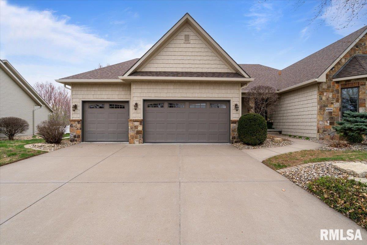 4954 Brookview Court, Bettendorf, Iowa image 8