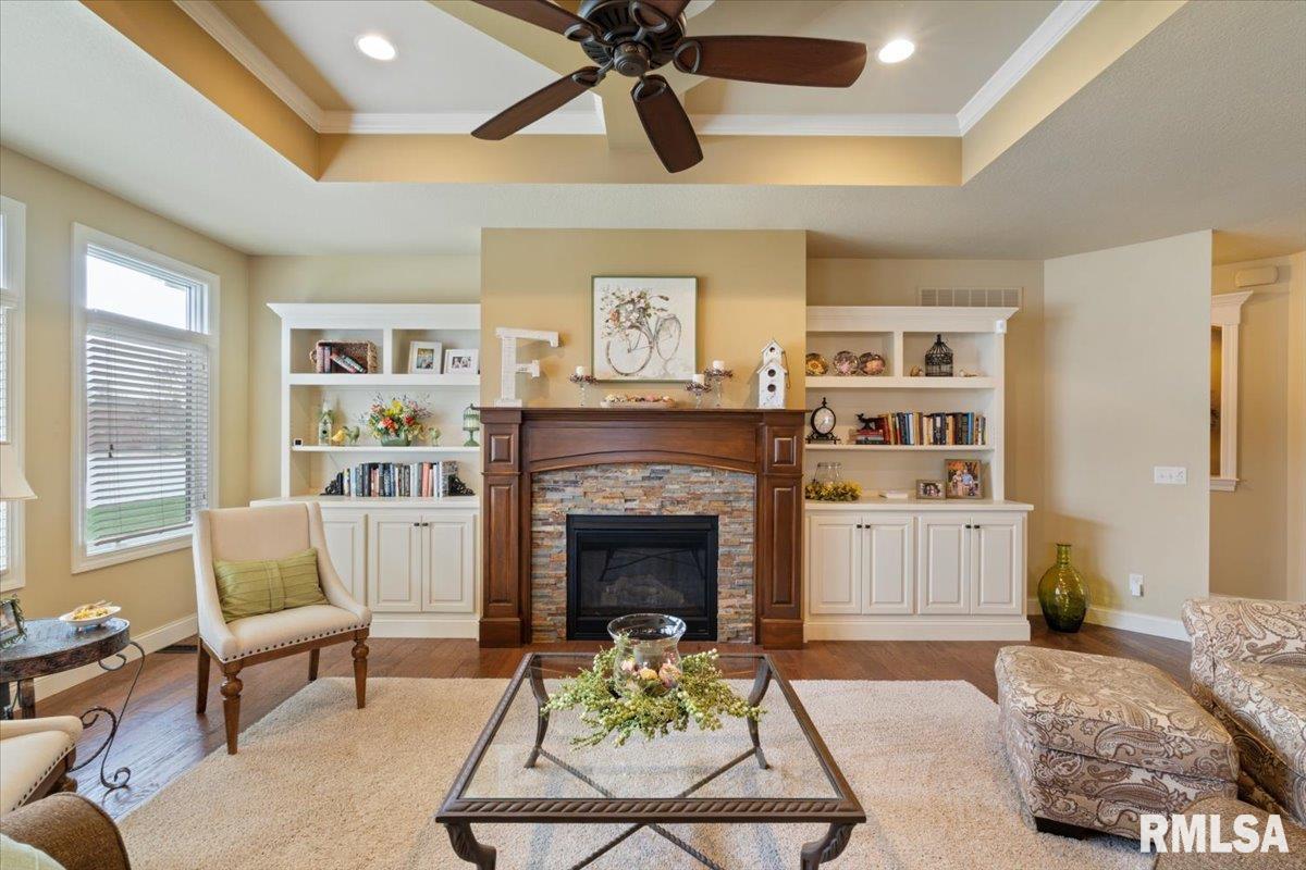 4954 Brookview Court, Bettendorf, Iowa image 19