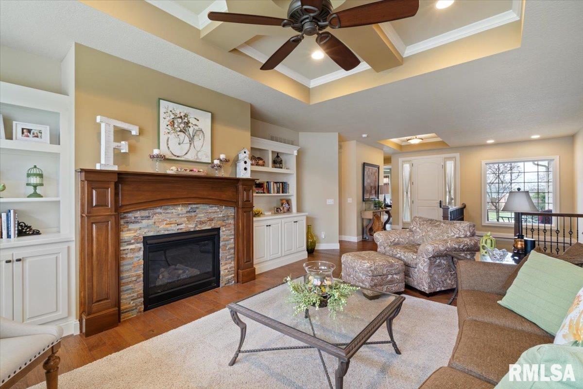 4954 Brookview Court, Bettendorf, Iowa image 15
