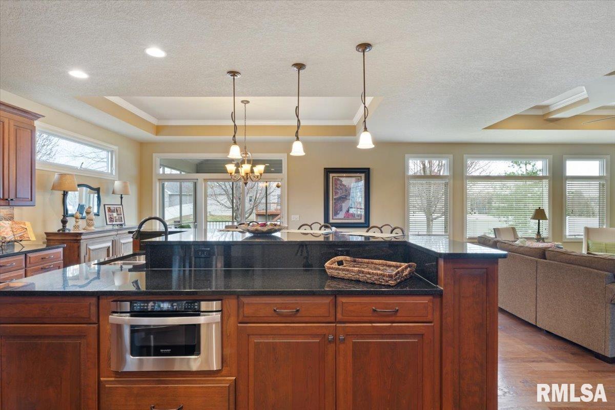 4954 Brookview Court, Bettendorf, Iowa image 29